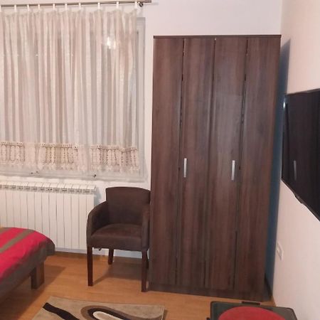 Apartman Donji Kraj Apartamento Cetinje Exterior foto