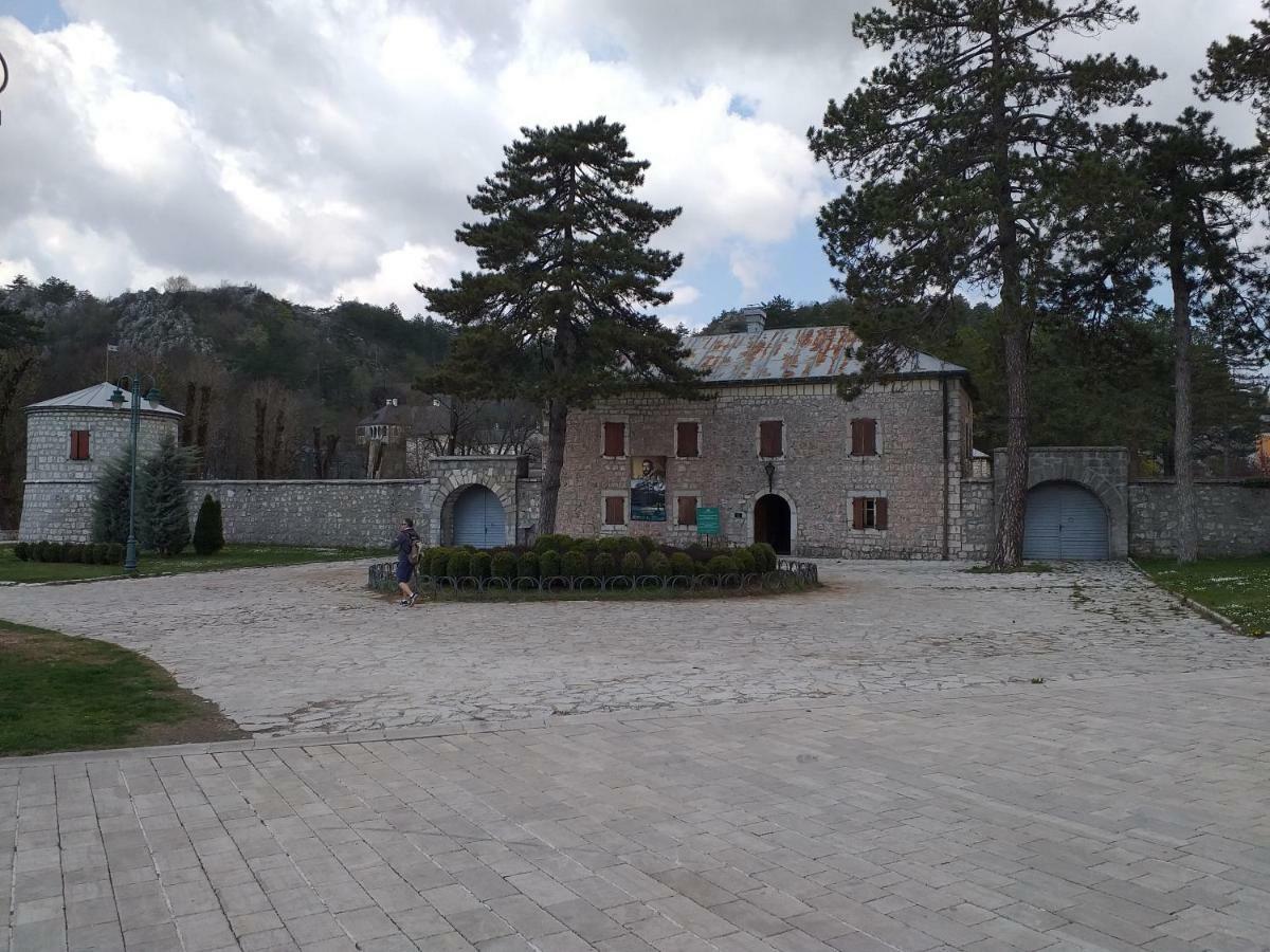 Apartman Donji Kraj Apartamento Cetinje Exterior foto