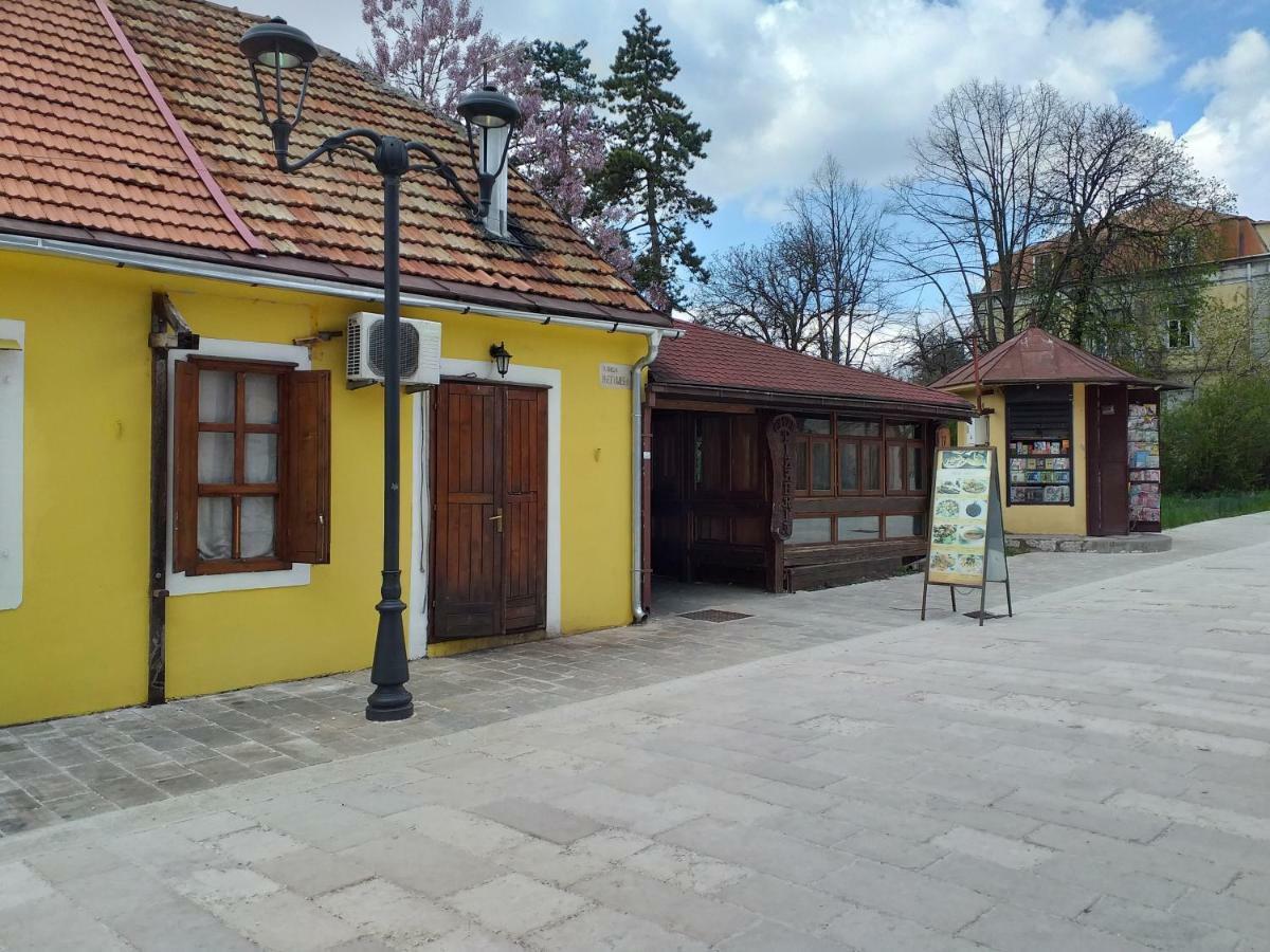 Apartman Donji Kraj Apartamento Cetinje Exterior foto