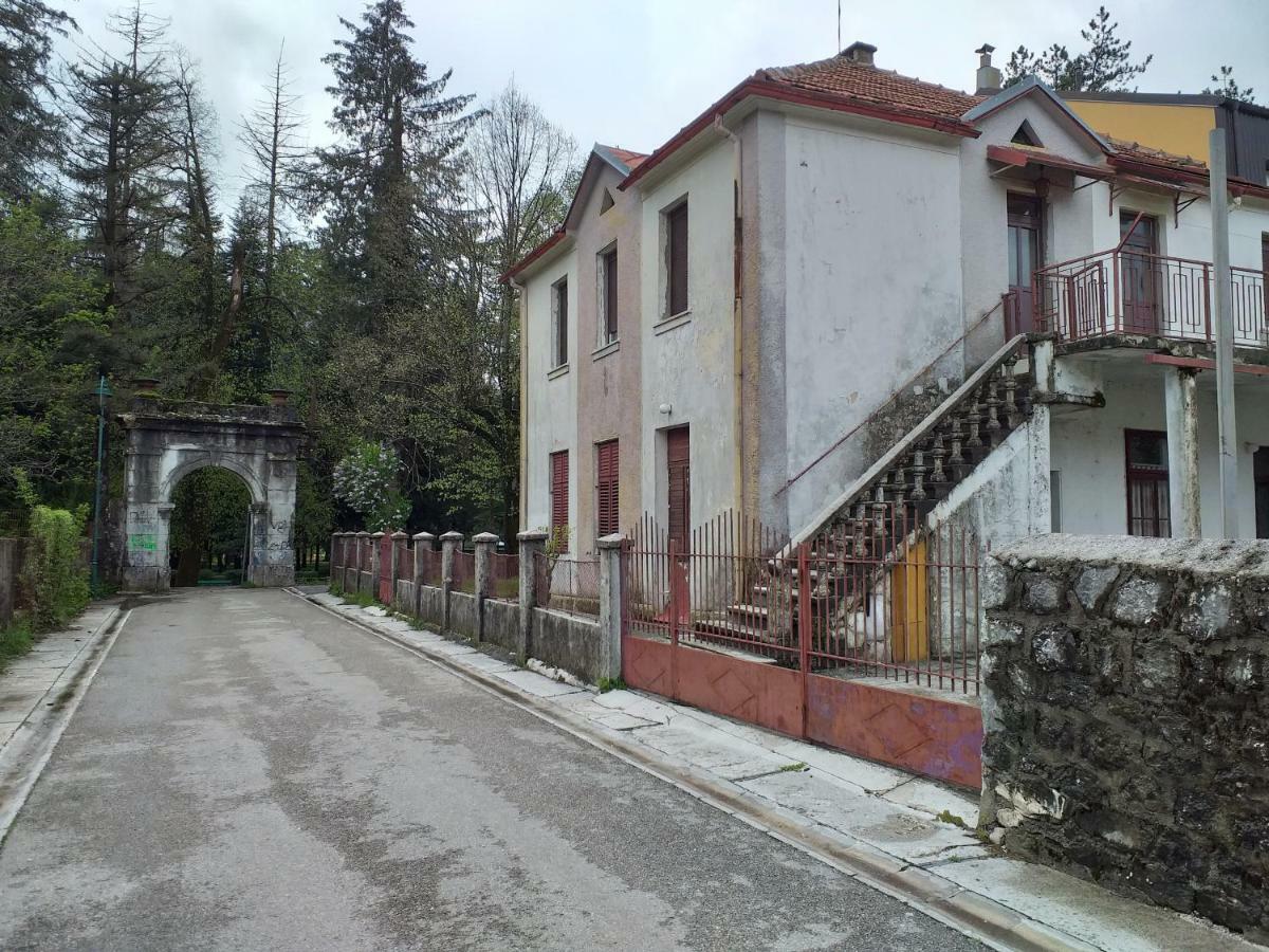 Apartman Donji Kraj Apartamento Cetinje Exterior foto