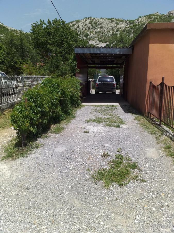 Apartman Donji Kraj Apartamento Cetinje Exterior foto
